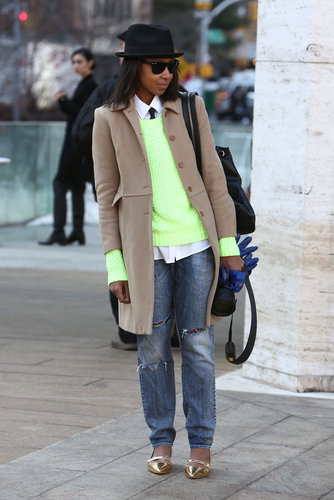 A flash of citron lent an update to simpler outerwear and boyfriend denim.
A flash of citron lent an update to simpler outerwear and boyfriend denim.