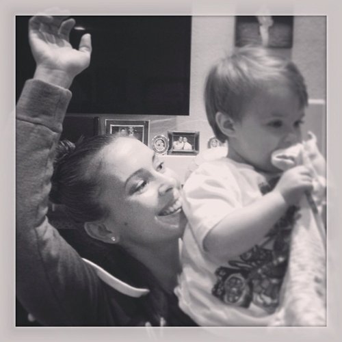 Alyssa Milano spent Valentine's Day dancing with lil Milo for charity.
Source: Instagram user milano_alyssa
Alyssa Milano spent Valentine's Day dancing with lil Milo for charity.
Source: Instagram user milano_alyssa