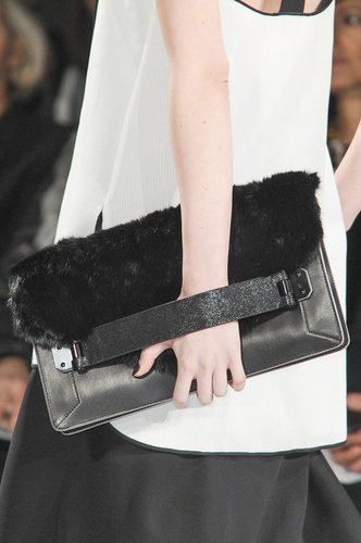 BCBG Max Azria Fall 2013
BCBG Max Azria Fall 2013