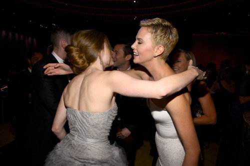Amy Adams and Charlize Theron shared a moment at the Governors Ball.
Amy Adams and Charlize Theron shared a moment at the Governors Ball.