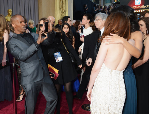 Jamie Foxx snapped a picture of his daughter, Corinne Bishop, with Kristen Stewart.
Jamie Foxx snapped a picture of his daughter, Corinne Bishop, with Kristen Stewart.