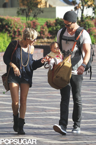 Chris Hemsworth and Elsa Pataky Stroll in Sydney With Baby India Chris Hemsworth and Elsa Pataky Stroll in Sydney With Baby India