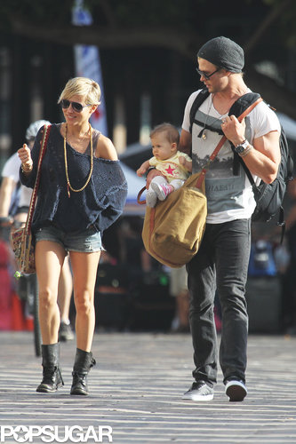 Chris Hemsworth and Elsa Pataky Stroll in Sydney With Baby India Chris Hemsworth and Elsa Pataky Stroll in Sydney With Baby India