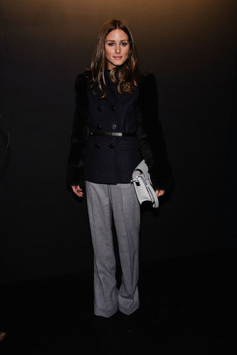 Olivia went sleek and sophisticated in a shearling-sleeved coat and wide-leg trousers, both by Monika Chiang, at Lincoln Center in NYC.
Olivia went sleek and sophisticated in a shearling-sleeved coat and wide-leg trousers, both by Monika Chiang, at Lincoln Center in NYC.