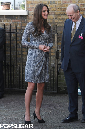 Kate Middleton Shows Her Baby Bump as She Gets Back to Royal Work! Kate Middleton Shows Her Baby Bump as She Gets Back to Royal Work!