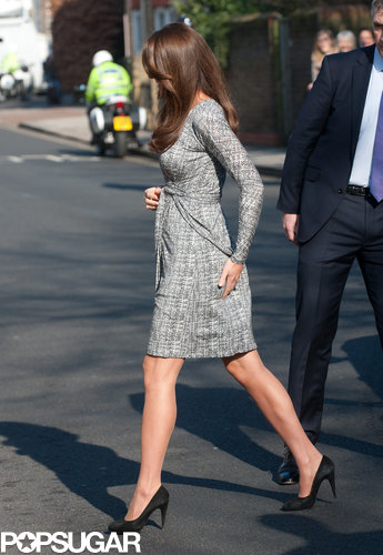 Kate Middleton Shows Her Baby Bump as She Gets Back to Royal Work! Kate Middleton Shows Her Baby Bump as She Gets Back to Royal Work!