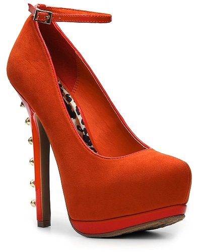 Dollhouse Notorious Pump