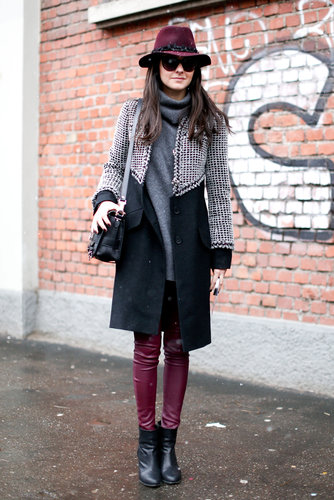 Burgundy, gray, and black told a rich Winter color story in this look.
Burgundy, gray, and black told a rich Winter color story in this look.