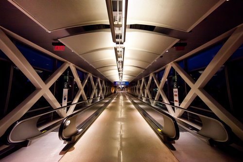 Boston Logan Airport (BOS) Boston Logan Airport (BOS)