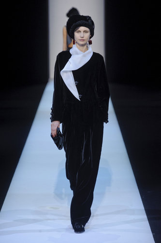 Giorgio Armani Fall 2013
Giorgio Armani Fall 2013
