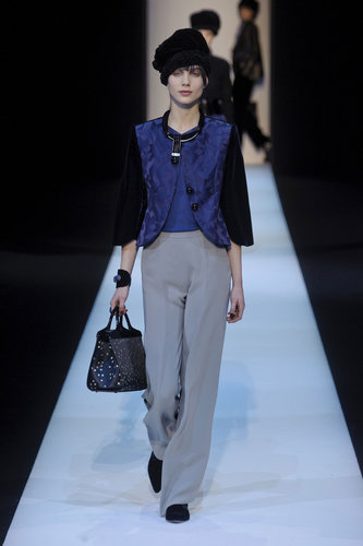 Giorgio Armani Fall 2013
Giorgio Armani Fall 2013