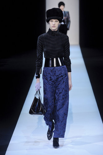 Giorgio Armani Fall 2013
Giorgio Armani Fall 2013