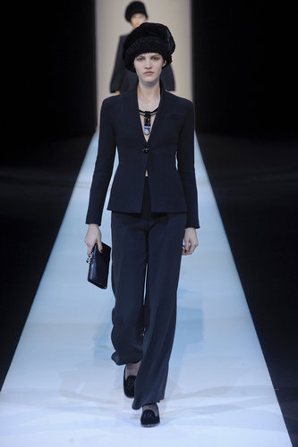 Giorgio Armani Fall 2013
Giorgio Armani Fall 2013