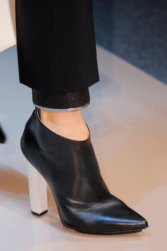 Gianfranco Ferré Fall 2013
Gianfranco Ferré Fall 2013