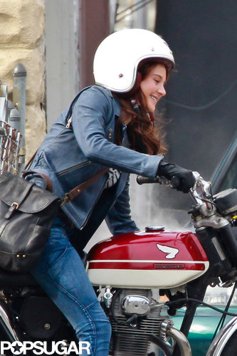 Andrew Garfield Suits Up For the Spidey Sequel With Shailene Woodley Andrew Garfield Suits Up For the Spidey Sequel With Shailene Woodley