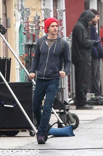 Emma Stone and Andrew Garfield Break for Breakfast in NYC Emma Stone and Andrew Garfield Break for Breakfast in NYC