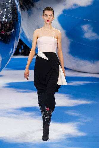 Christian Dior Fall 2013
Christian Dior Fall 2013
