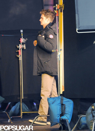 Emma Stone and Andrew Garfield Spend a Late Night on Set Emma Stone and Andrew Garfield Spend a Late Night on Set