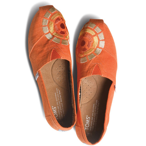 Charlize Theron For Toms Shoes