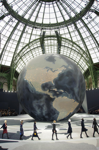 Chanel Fall 2013
Chanel Fall 2013
