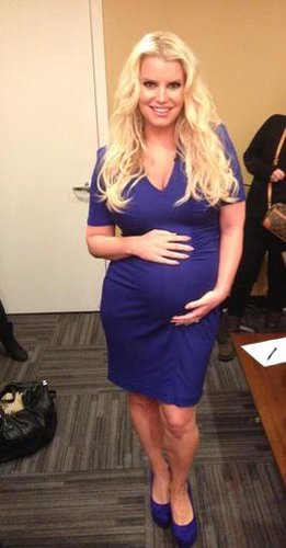 Jessica Simpson showed off her baby bump backstage at The Ellen DeGeneres Show.
Source: Twitter user JessicaSimpson
Jessica Simpson showed off her baby bump backstage at The Ellen DeGeneres Show.
Source: Twitter user JessicaSimpson