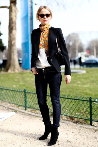 It's all about the blouse, and keeping everything else understated, in this mix.
It's all about the blouse, and keeping everything else understated, in this mix.