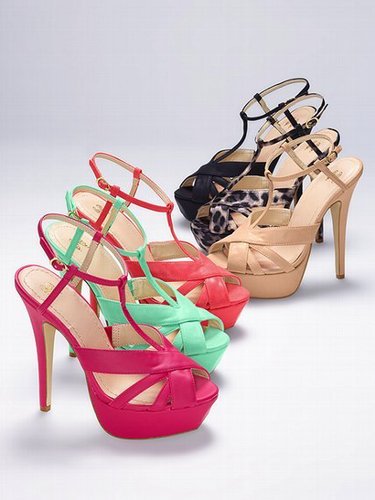 VS Collection Strappy Platform Sandal