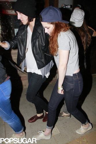 Kristen Stewart, Taylor Lautner, and Katy Perry's assistant, Tamra Natisin, caught a Marcus Foster concert together in LA.
Kristen Stewart, Taylor Lautner, and Katy Perry's assistant, Tamra Natisin, caught a Marcus Foster concert together in LA.