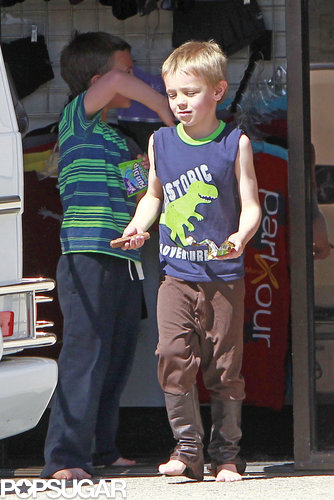 Britney Sports a Sundress For an Outing With Her Rumored New Beau and Boys Britney Sports a Sundress For an Outing With Her Rumored New Beau and Boys