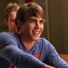 Who Is Ryder's Online Girlfriend on Glee? Who Is Ryder's Online Girlfriend on Glee?