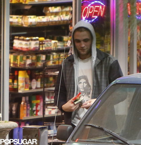 Robert Pattinson and Kristen Stewart's Friday Date Night! Robert Pattinson and Kristen Stewart's Friday Date Night!