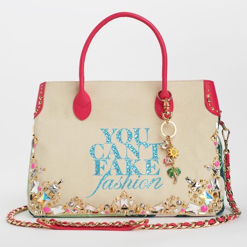 LeAnn Nealz for Juicy Couture
LeAnn Nealz for Juicy Couture