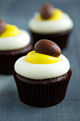 Cadbury Creme Egg Cupcakes Cadbury Creme Egg Cupcakes