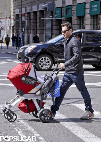 Brian Austin Green Hits the NYC Streets With Adorable Noah Brian Austin Green Hits the NYC Streets With Adorable Noah