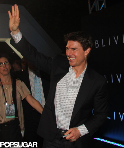 Tom Cruise Takes Oblivion and His Leading Ladies to Brazil Tom Cruise Takes Oblivion and His Leading Ladies to Brazil
