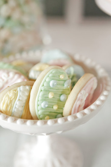 Gorgeous white serveware added to the sweet sophistication of the dessert spread.
Source: Kaylee Eylander Photography via Jenny Cookies
Gorgeous white serveware added to the sweet sophistication of the dessert spread.
Source: Kaylee Eylander Photography via Jenny Cookies