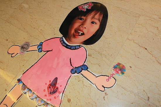 Make Life-Size Paper Dolls Make Life-Size Paper Dolls