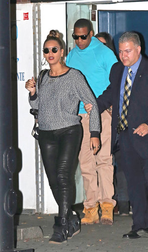 In October 2012, Beyoncé and Jay-Z kept it causal and cool for dinner in NYC.
In October 2012, Beyoncé and Jay-Z kept it causal and cool for dinner in NYC.