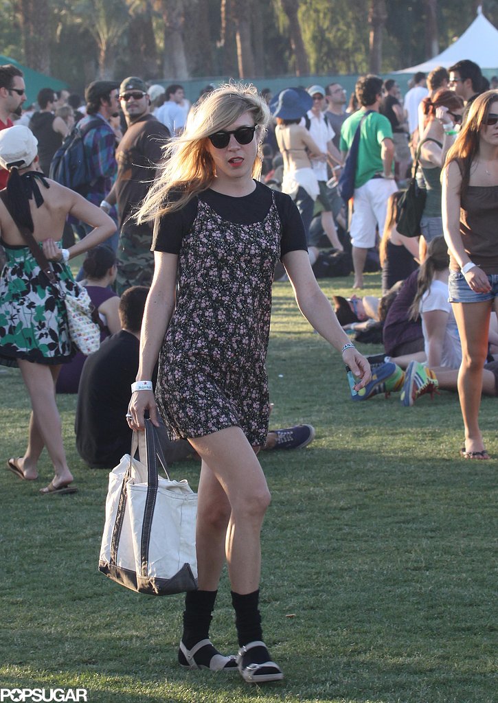 Chloë Sevigny layered up for the 2009 festival.
Chloë Sevigny layered up for the 2009 festival.