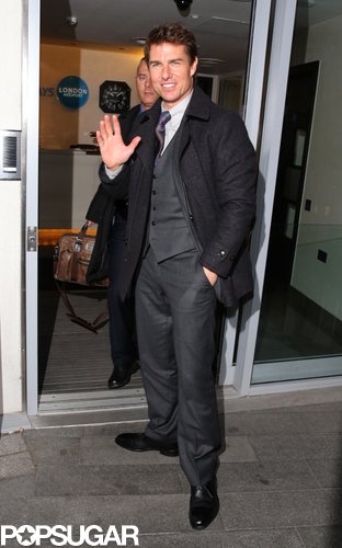 Tom Cruise and Olga Kurylenko Leave London and Land in Taiwan Tom Cruise and Olga Kurylenko Leave London and Land in Taiwan
