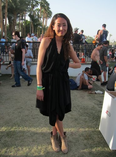 We loved the dramatic, romantic draping detail on this black AllSaints dress.
Source: Chi Diem Chau
We loved the dramatic, romantic draping detail on this black AllSaints dress.
Source: Chi Diem Chau