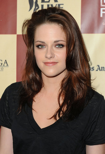 Kristen kept her hair and makeup casual and gorgeous at the premiere of A Better LIfe in 2011.
Kristen kept her hair and makeup casual and gorgeous at the premiere of A Better LIfe in 2011.