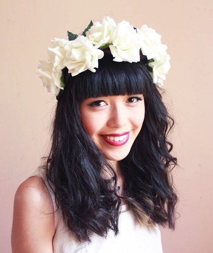 For the bohemian beach or farm wedding, finish off your hippie look with this ivory rose wedding headpiece ($39) from Etsy seller kisforkani.
For the bohemian beach or farm wedding, finish off your hippie look with this ivory rose wedding headpiece ($39) from Etsy seller kisforkani.