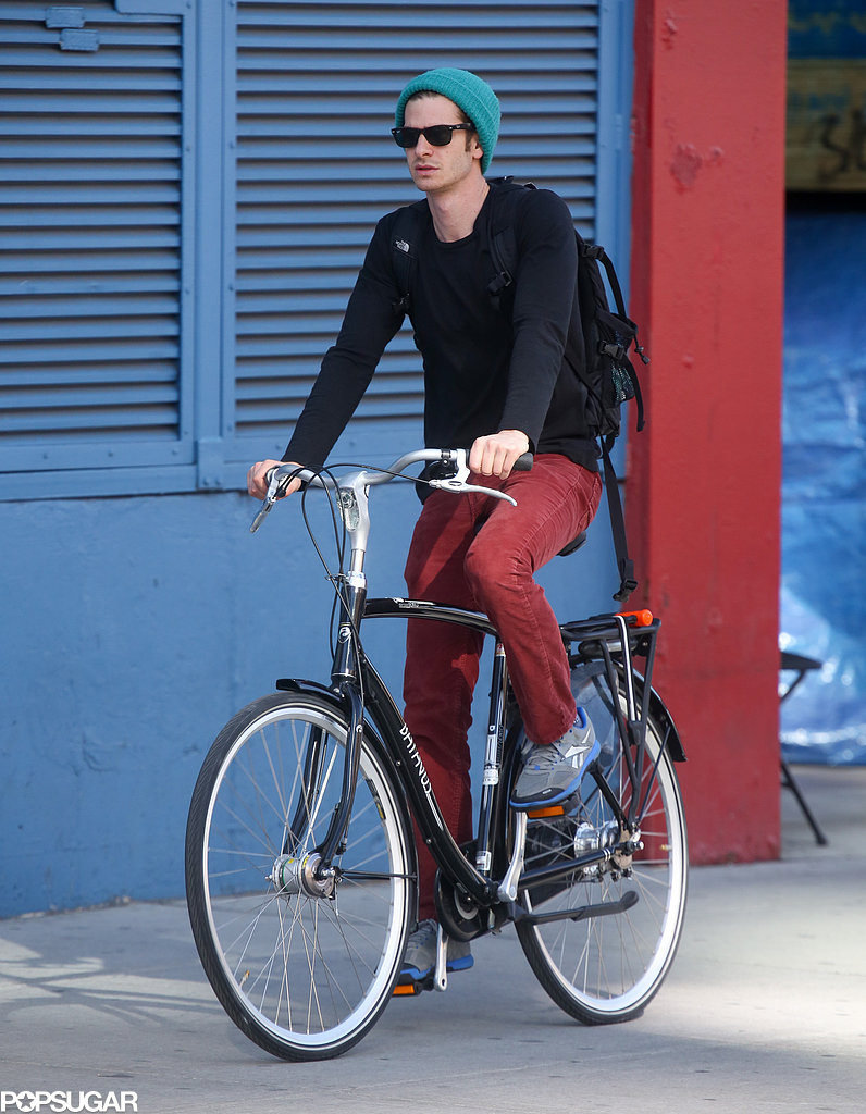 Andrew Garfield Riding His Bike in NYC | Pictures Andrew Garfield Riding His Bike in NYC | Pictures
