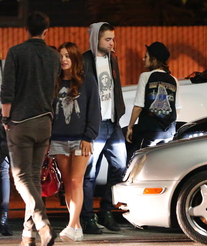 Birthday Girl Kristen Stewart Celebrates Late Night With Rob and Friends Birthday Girl Kristen Stewart Celebrates Late Night With Rob and Friends