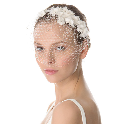 POPSUGAR Fashion editors picked out 14 of the prettiest wedding veils and headpieces to finish off your bridal look. From Jenny Packham's barely there mesh confection to a handmade floral headband, see and shop all the beautiful picks now.
POPSUGAR Fashion editors picked out 14 of the prettiest wedding veils and headpieces to finish off your bridal look. From Jenny Packham's barely there mesh confection to a handmade floral headband, see and shop all the beautiful picks now.