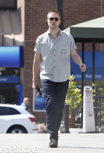 Rob and Kristen Share a Sweet Sushi Date Rob and Kristen Share a Sweet Sushi Date