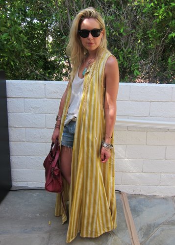 Behold bohemian glamour in the way of a vintage striped, sleeveless topper and a Balenciaga bag.
Source: Chi Diem Chau
Behold bohemian glamour in the way of a vintage striped, sleeveless topper and a Balenciaga bag.
Source: Chi Diem Chau