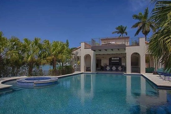 The poolhouse with a roof deck makes this Miami home the perfect spot for entertaining guests.
Source: Coldwell Banker Real Estate
The poolhouse with a roof deck makes this Miami home the perfect spot for entertaining guests.
Source: Coldwell Banker Real Estate