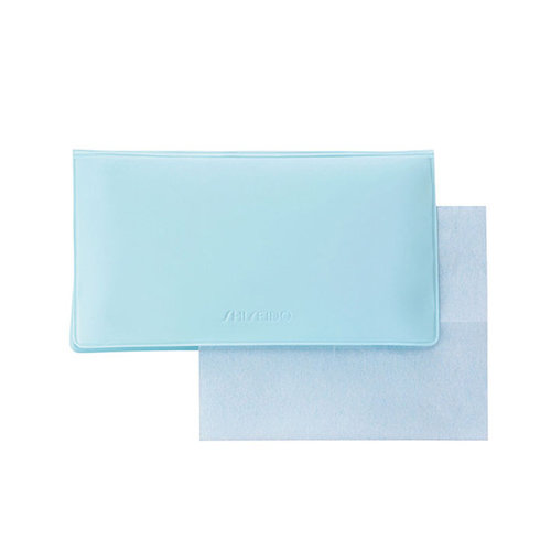 Shiseido Pureness Oil-Control Blotting Papers ($19) are lightly coated with powder to help control excess sebum production.
Shiseido Pureness Oil-Control Blotting Papers ($19) are lightly coated with powder to help control excess sebum production.